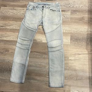 Divided Skinny Jeans